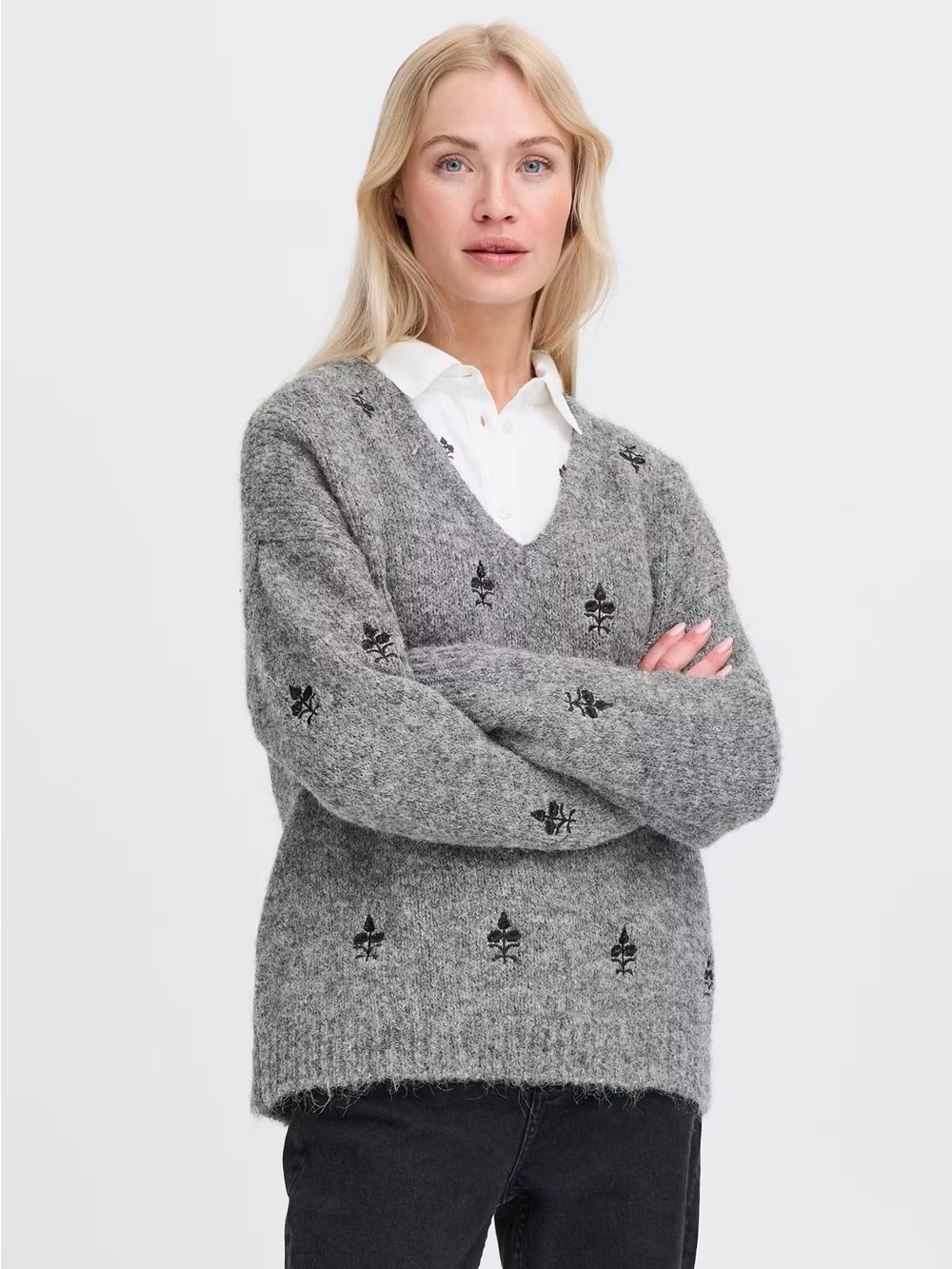 b.young Bymillers Embroidered Gray V-Neck Sweater S NWT